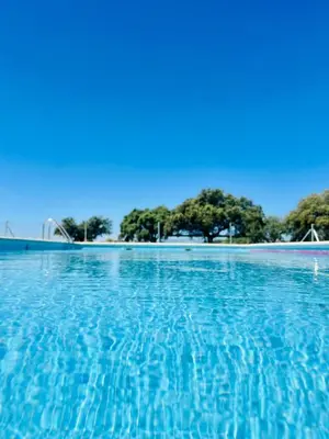 Piscina en o cerca de El Bosque de Ribera