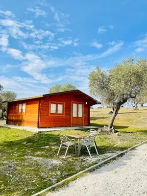Edificio en el que se encuentra el camping resort