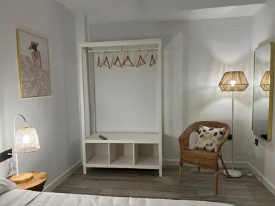 Cama o camas de una habitación en Rotonda del Minotauro Apartamento Turístico AT-CC-00674