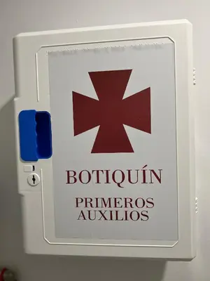 Certificado, premio, señal o documento que está expuesto en Rotonda del Minotauro Apartamento Turístico AT-CC-00674
