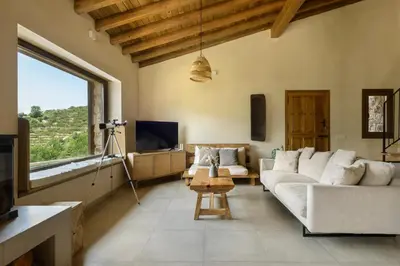 Una televisión o centro de entretenimiento en Cerrás Agroturismo