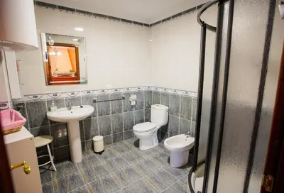 Un baño de EL HOGAR DEL HERRERO