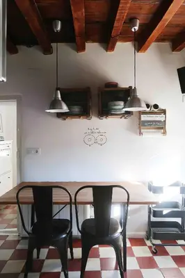 Zona de estar de Qué bueno que viniste Plasencia Edificio Singular