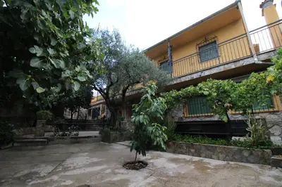 Edificio en el que se encuentra la casa o chalet