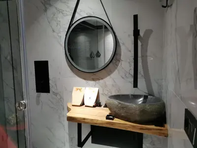 Un baño de Lexury Suite Acqua