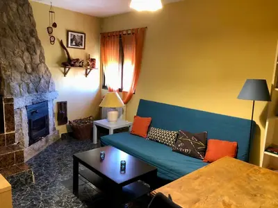 Zona de estar de Casa en el corazón de Gredos, amplia y agradable.