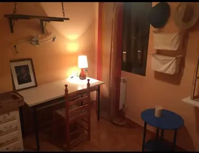 Zona de estar de Casa en el corazón de Gredos, amplia y agradable.