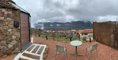 Vista general de una montaña o vista desde la casa o chalet