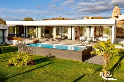 Piscina en o cerca de Villa de Diseño con Piscina Privada