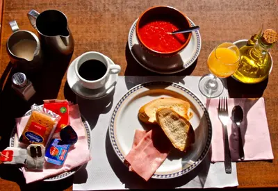 Comida en o cerca de este albergue