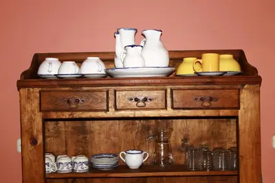 Utensilios para hacer té y café en La Casa de la Abuela