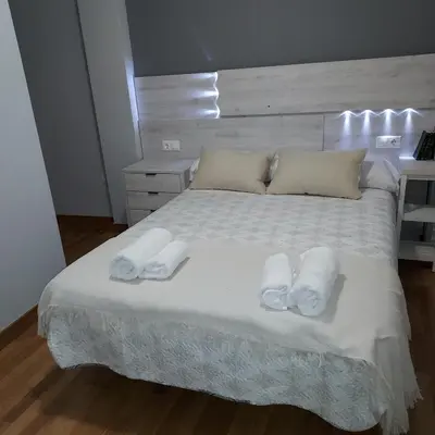 Cama o camas de una habitación en RUA ZAPATERIA 10 PLASENCIA