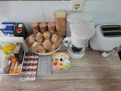 Comida en o cerca de este apartamento