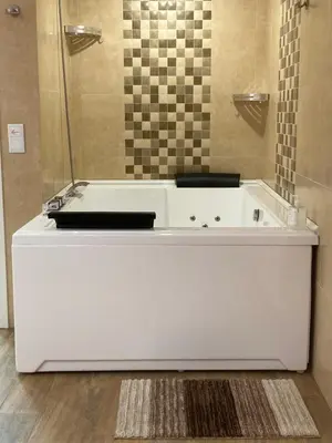 Un baño de Rosa Roja