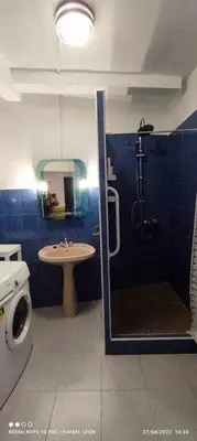 Un baño de La casa amarilla Candeleda