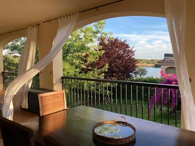 Un balcón o terraza de Villa La Parra en el corazón de la Sierra de Gata TR-CC-00464