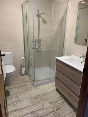 Un baño de Casa de los Maestros