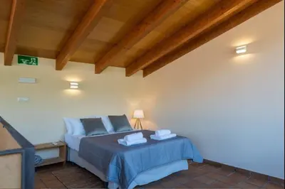 Cama o camas de una habitación en Casa Rural La Vera, Terraza con Barbacoa y Vistas a la Sierra
