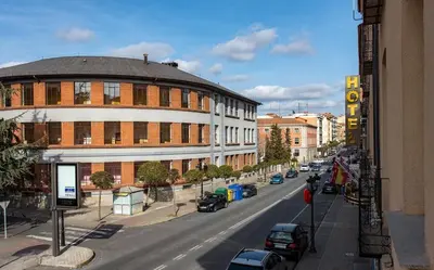 El barrio de los alrededores o un barrio cerca de este hotel