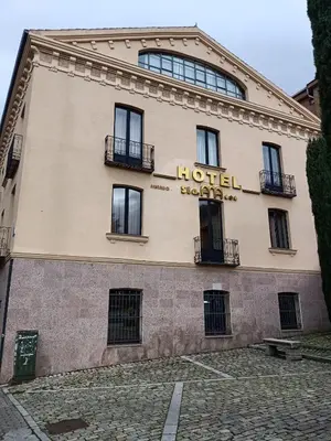 Edificio en el que se encuentra el hotel