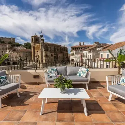 Apartamentos El Patio