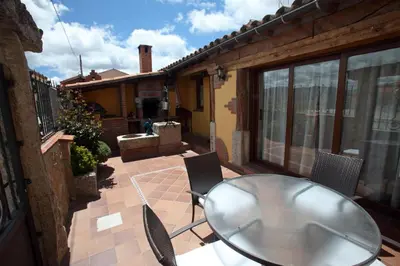 Un balcón o terraza de Casa rural El Leñador