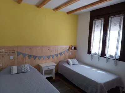 Cama o camas de una habitación en Las Gemelas 1 y 2 apartamentos turísticos