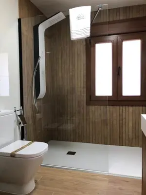 Un baño de El Mirador de Gredos 2