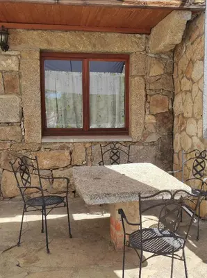 Un patio o zona al aire libre en CASA RURAL EL TOLEO