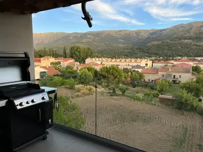 Vista general de una montaña o vista desde el apartamento