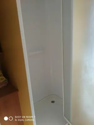 Un baño de CASITA AZUL MUÑICO , AVILA