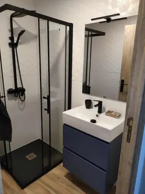 Un baño de La Cartería de Trabanca