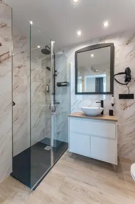 Un baño de La Posada del Teatro H Boutique Parking Gratis