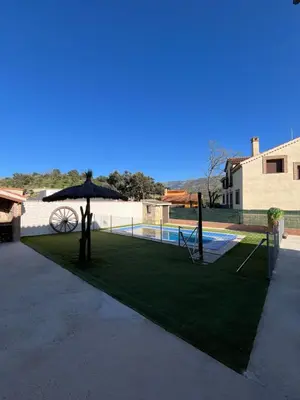 Piscina en o cerca de Casa Rural El Pinaron