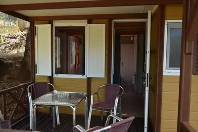 Un balcón o terraza de Bungalows, Camping Vega de Francia