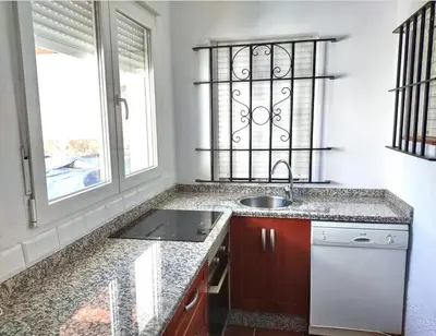 Una cocina o zona de cocina en Casa Rural Los Olmos