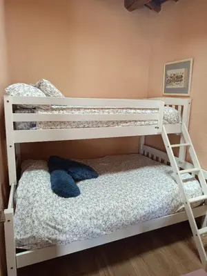 Cama o camas de una habitación en Casa rural TIO PEDRITO