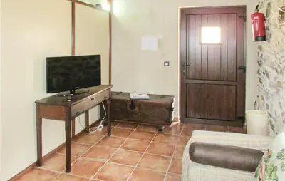 Plano de Awesome Home In Aldeanue De La Sierra
