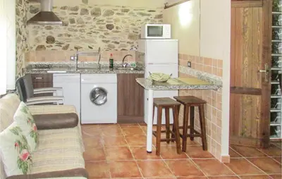 Plano de Awesome Home In Aldeanue De La Sierra
