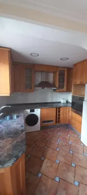 Una cocina o zona de cocina en Monterrey del Prior.