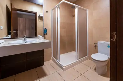 Un baño de Hotel Tierra