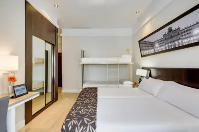 Cama o camas de una habitación en Sercotel Las Torres
