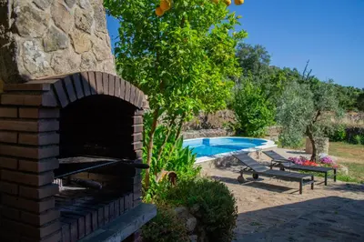 Piscina en o cerca de Casa Rural La Recuera