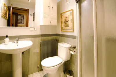 Un baño de Vut. GALERIA DEL OESTE