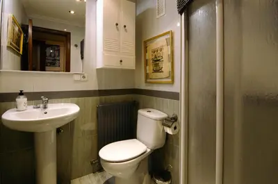 Un baño de Vut. GALERIA DEL OESTE
