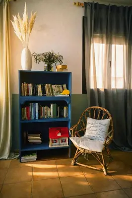 Biblioteca en el albergue