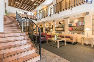 Biblioteca en el hotel