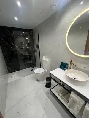 Un baño de Silken Rona Dalba