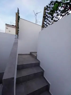 Plano de Apartamento De la Haya, junto al Teatro Romano