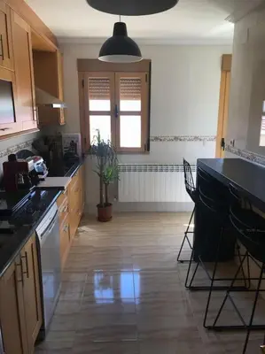Una cocina o zona de cocina en El balcón de la Sierra de Gredos